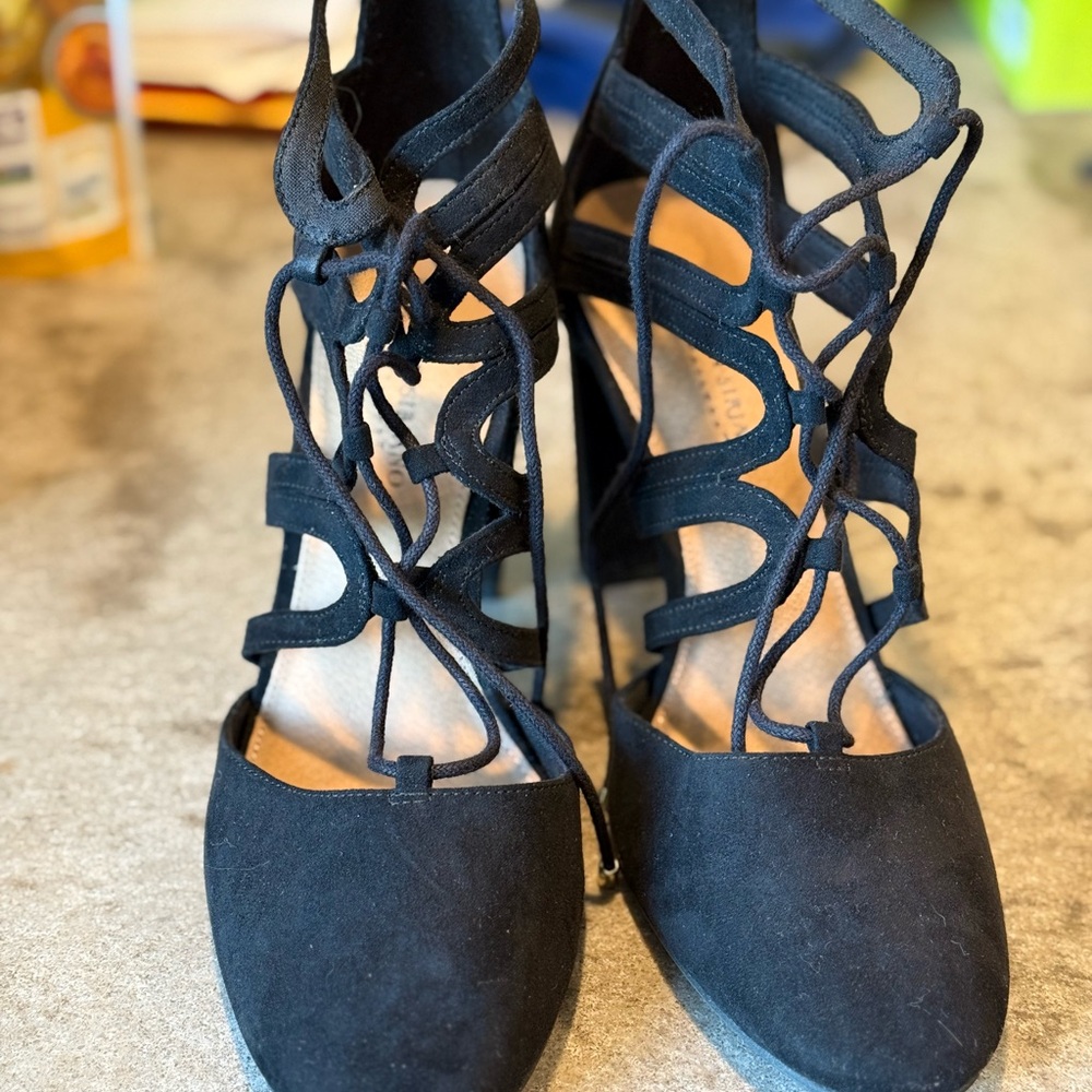 Christian Siriano tie up heels